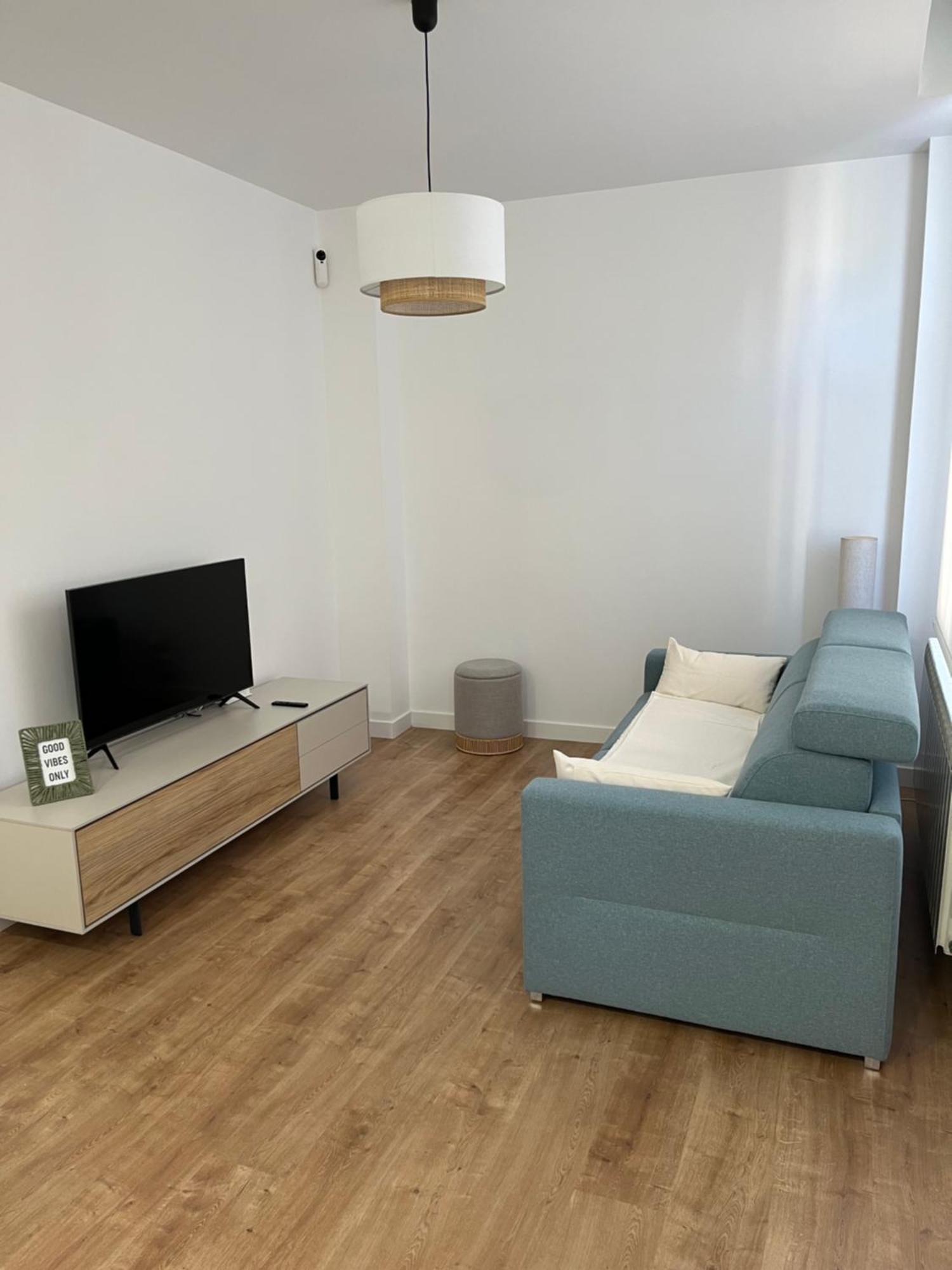 Apartamento Puerta De Burgos Vut09605 외부 사진