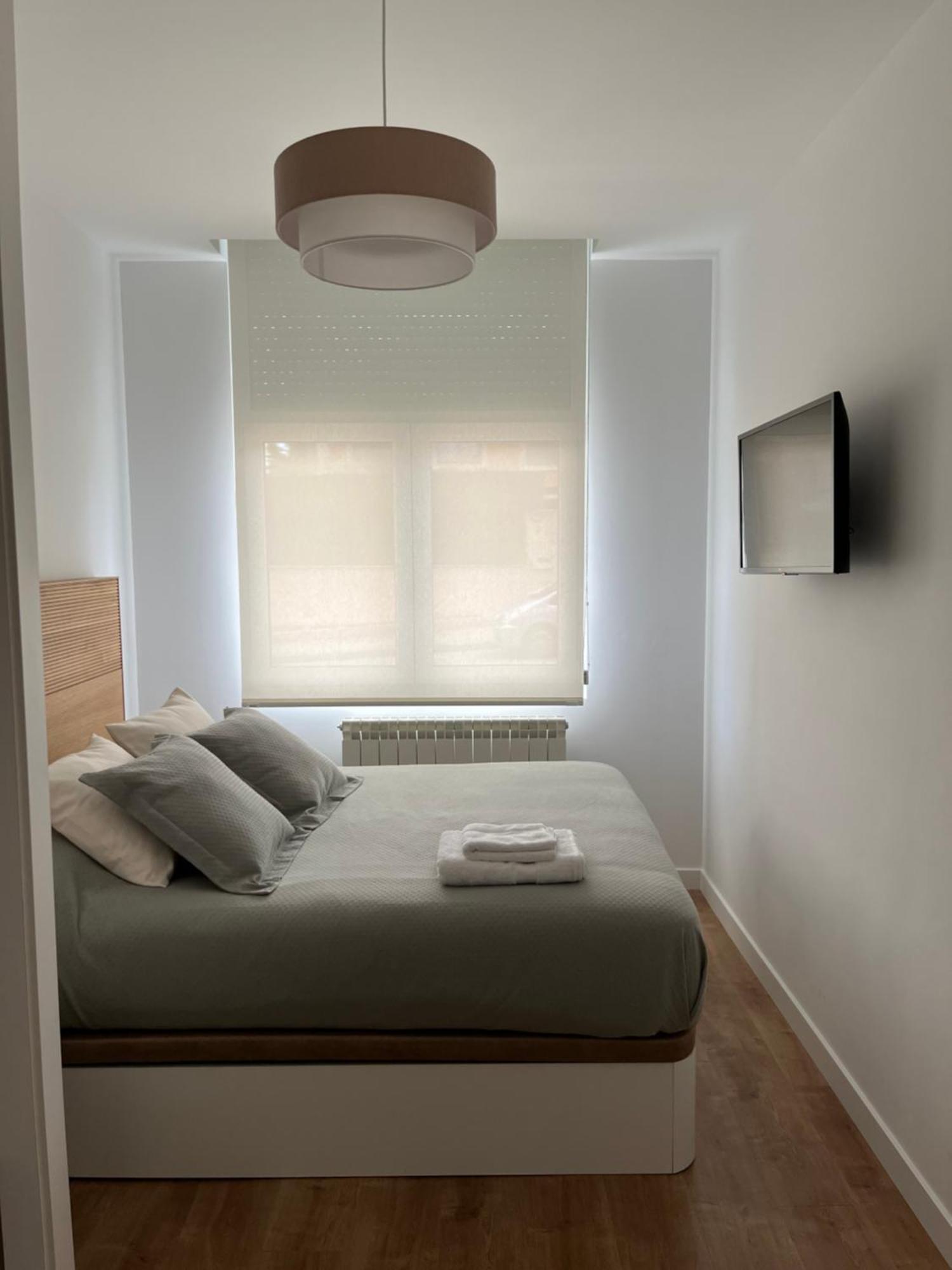 Apartamento Puerta De Burgos Vut09605 외부 사진